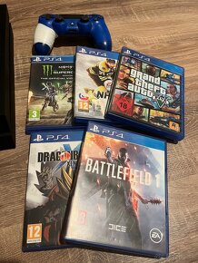 Playstation 4 + 2 ovládače, kamera, 5 hier - 3