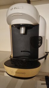 Predám kávovar Nespresso inissia - 3