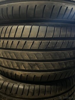 275/45 R20 a 305/40 R20 RFT Runflat Bridgestone BMW X5 - 3