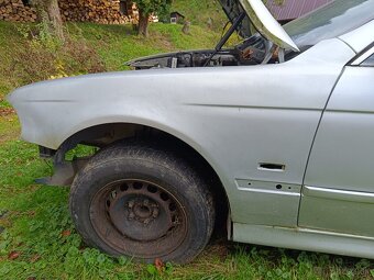 Blatníky, kapota na BMW E39 - 3