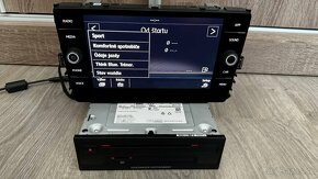 VW Composition Meda MIB2 Carplay Android Auto - 3