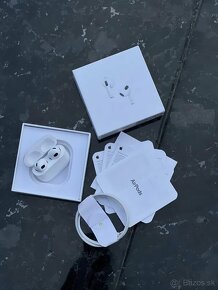 Air pods 3 - 3