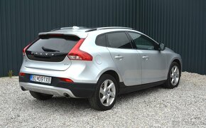 Volvo V40 Cross Country 2.0 D3, Automat, Top Stav - 3