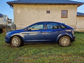 Ford Focus 2 hatchback 2009 (facelift) - 3