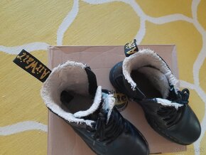 Predám Dr. Martens, veľ. 41 - 3