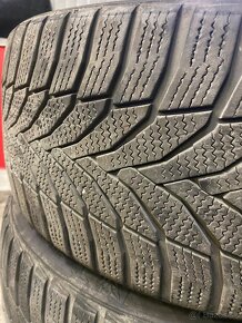 Nexen 225/40 R18 92V zimné - 3