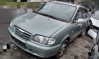 HYUNDAI TRAJET 2004 predám  NÁRAZNÍK, SVETLA, KAPOTA,  DVERE - 3