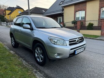 Toyota RAV4 2.2 D-4D 4x4 - 3