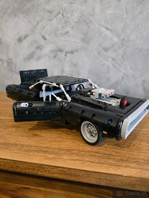 Predam LEGO Technic 42111 Domov Dodge Charger - 3