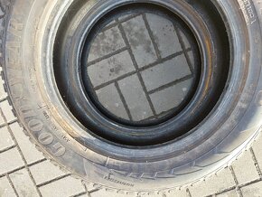 Predám 4ks zimné pneumatiky 195/60R16 C 99/97T - 3