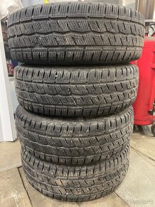 Zimné pneu + disky 215/70 r15c hankook - 3