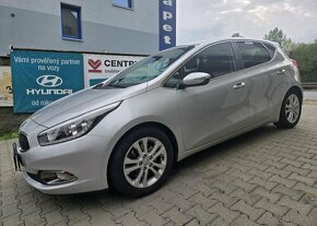 Kia Cee´d 1.6-NAVI-POLOKŮŽE-LED-KAMERA - 3