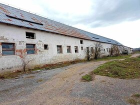 PREDAJ, poľnohospodárske objekty v blízkosti obce Čerín - 3