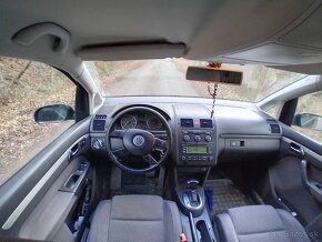 Volkswagen Touran 1.9 tdi DSG - 3