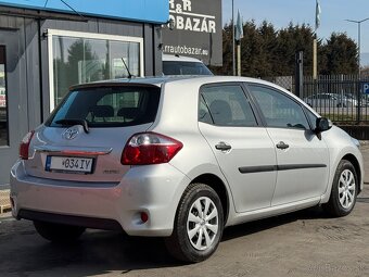 Toyota Auris 1.33 I Dual VVT-i Terra Cool - 3