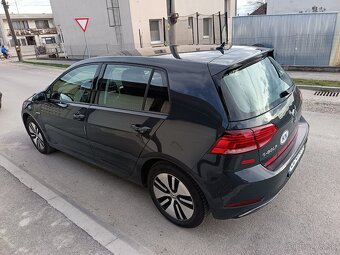 Volkswagen e-golf - 3