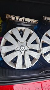 5 dier, originálne disky Renault a originálne puklice 15" - 3