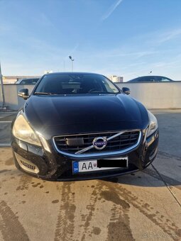 Volvo V60 Drive 1,6TD 2011 84KW Kombi - 3