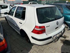 Lacno rozpredám VW Golf IV 1997-2006 na náhradné diely - 3