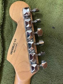 Squier stratokaster custom - 3