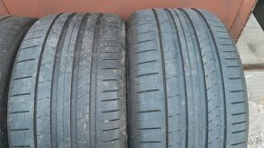 285/30r22 - 3