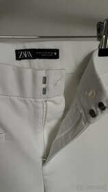 Zara biele 7/8 členkové nohavice mini flare (zvonové) - 3