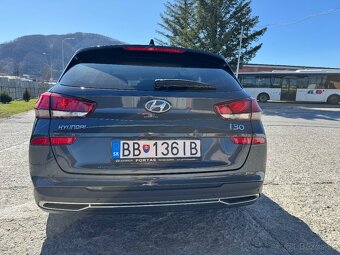 HYUNDAI i30 CW 1,5 T-GDi 118 kw SK auto Záruka - 3