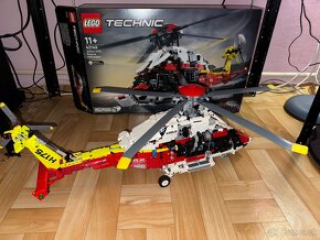 Lego Technic 42145 - 3