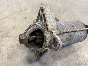 Štarter alternator opel vivaro trafic 2,0 Dci - 3