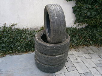 Predám 4x letné pneu Continental 235/55 R18 100VXL - 3