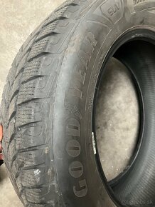 Goodyear 225/65 R17 zimné - 3