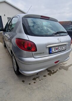 Peugeot 206 1.4. Benzin - 3