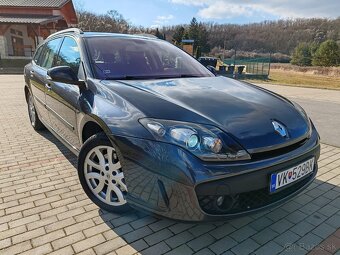 Predám Renault Laguna 3 2.0DCI 4Control TOP STAV - 3