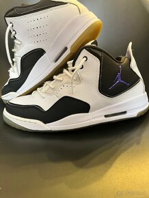 JORDAN COURTSIDE 23 White/ Dark Concord-Black - 3