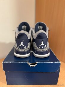 Air Jordan 3 Retro - 3