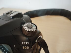 Canon EOS 80D - 3