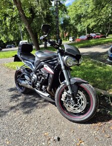 Triumph Street Triple 765 RS - 3