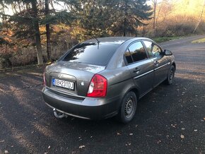 Hyundai Accent 1.4 - 3