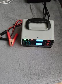 Mikroprocesorová smart autonabijacka 12v /24v 400w - 3