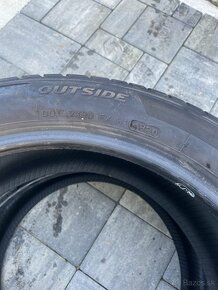 Predám 2ks zimné pneu 225/45R18 HANKOOK - 3