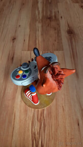 Crash Bandicoot stojan na gamepad - 3