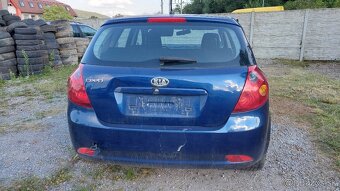 Predám rozpredám KIA Ceed 1.6 CRDI  A8 - ABYSS BLUE 2008 - 3