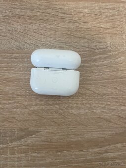 Predám originál Apple Airpods pro - 3