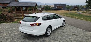 Opel Insignia Sports Tourer - 3