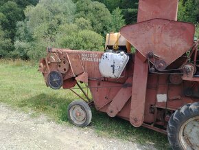 Predám obilný kombajn massey ferguson 630s - 3