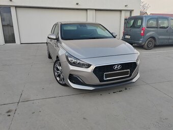 Hyundai i30 Fastback 1.6 diesel 2019 - 3