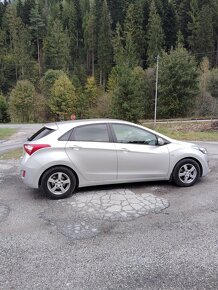 hyundai i30, r.2012, 1.6. benzin, automat 6st - 3