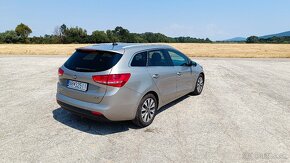 Predám Kia Ceed 1.6 CRDi Platinum - 3