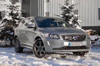 Volvo XC60 D5 Summum Geartronic AWD - 3