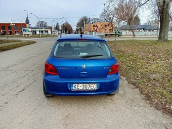 Predám Peugeot 307 1.4.16ventil - 3